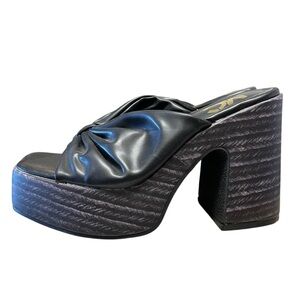 BOUTIQUE Women’s Black Platform Chunky Open Toe Heels Size 7
